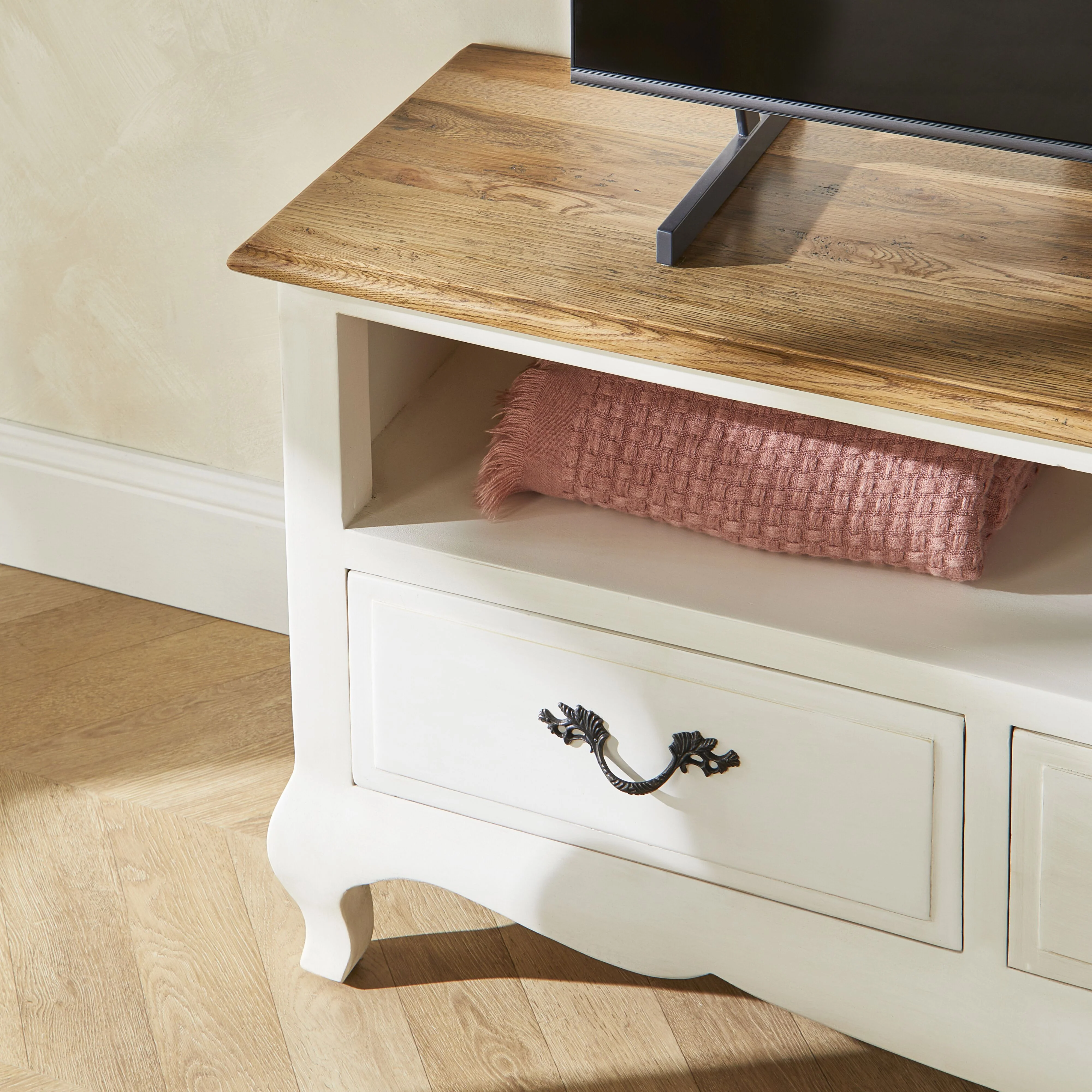 Provincial Oak 3 Drawer TV Unit Distressed White - Image 5