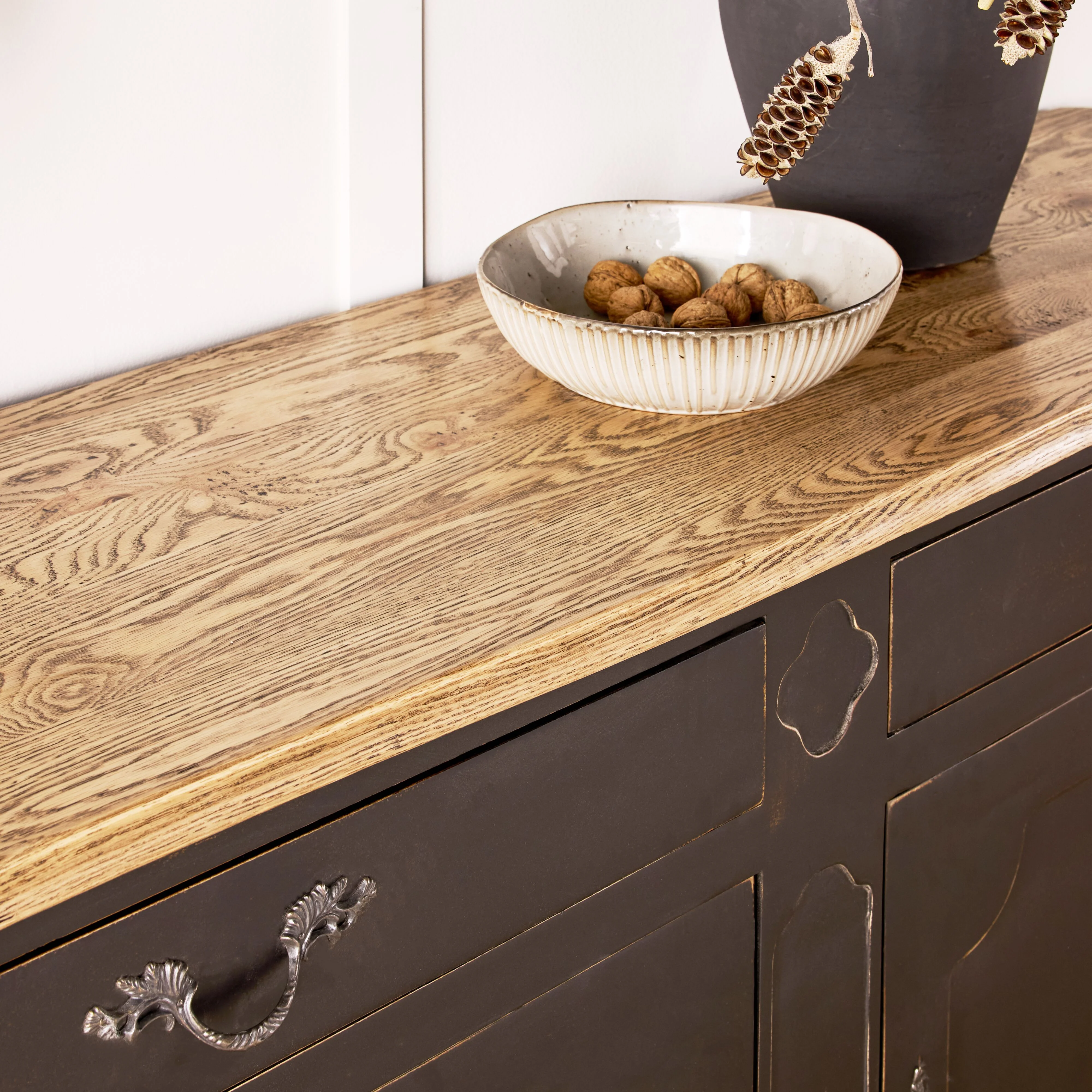 Provincial Oak Sideboard Black - Image 13
