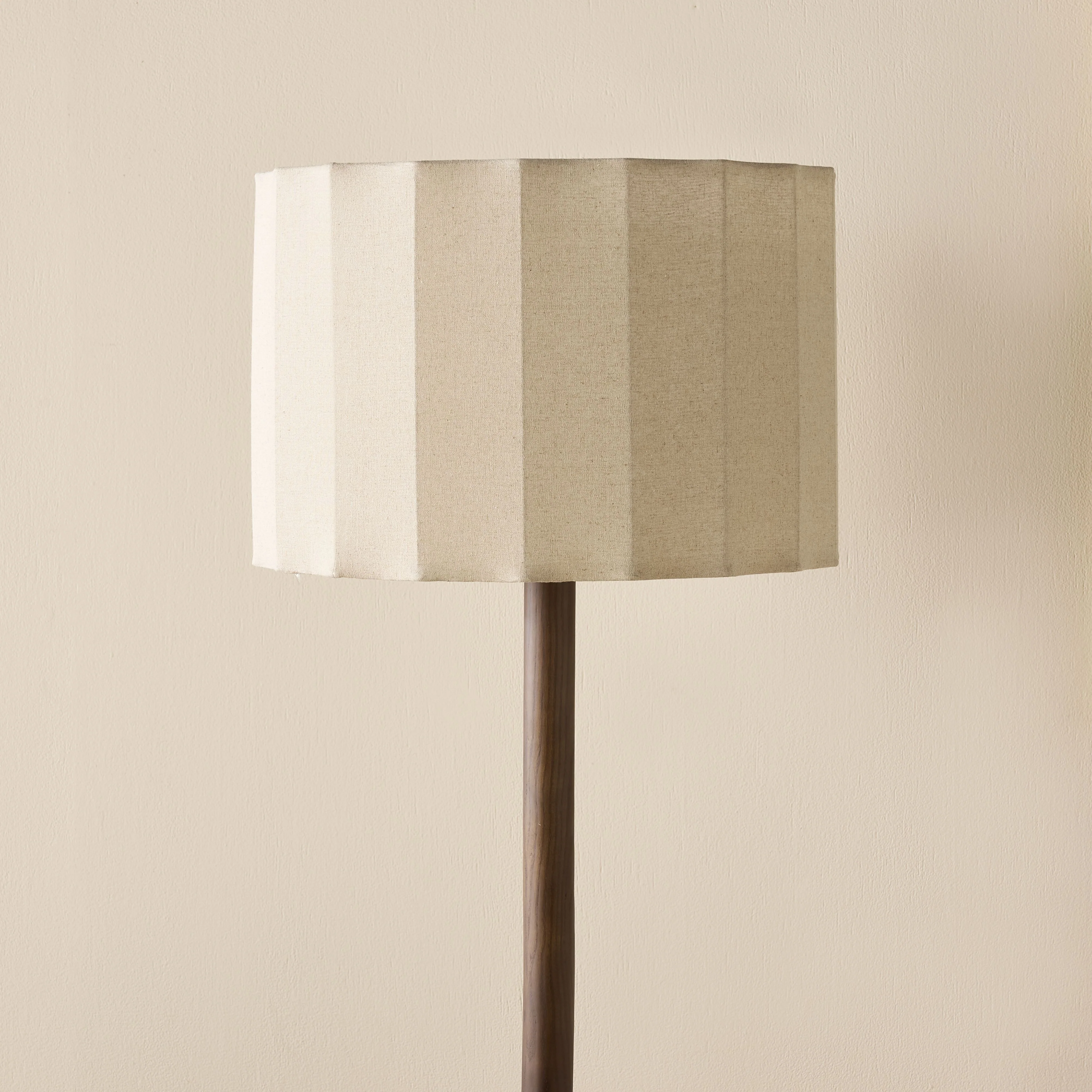 Ravi Wooden Floor Lamp 157cm - Image 5