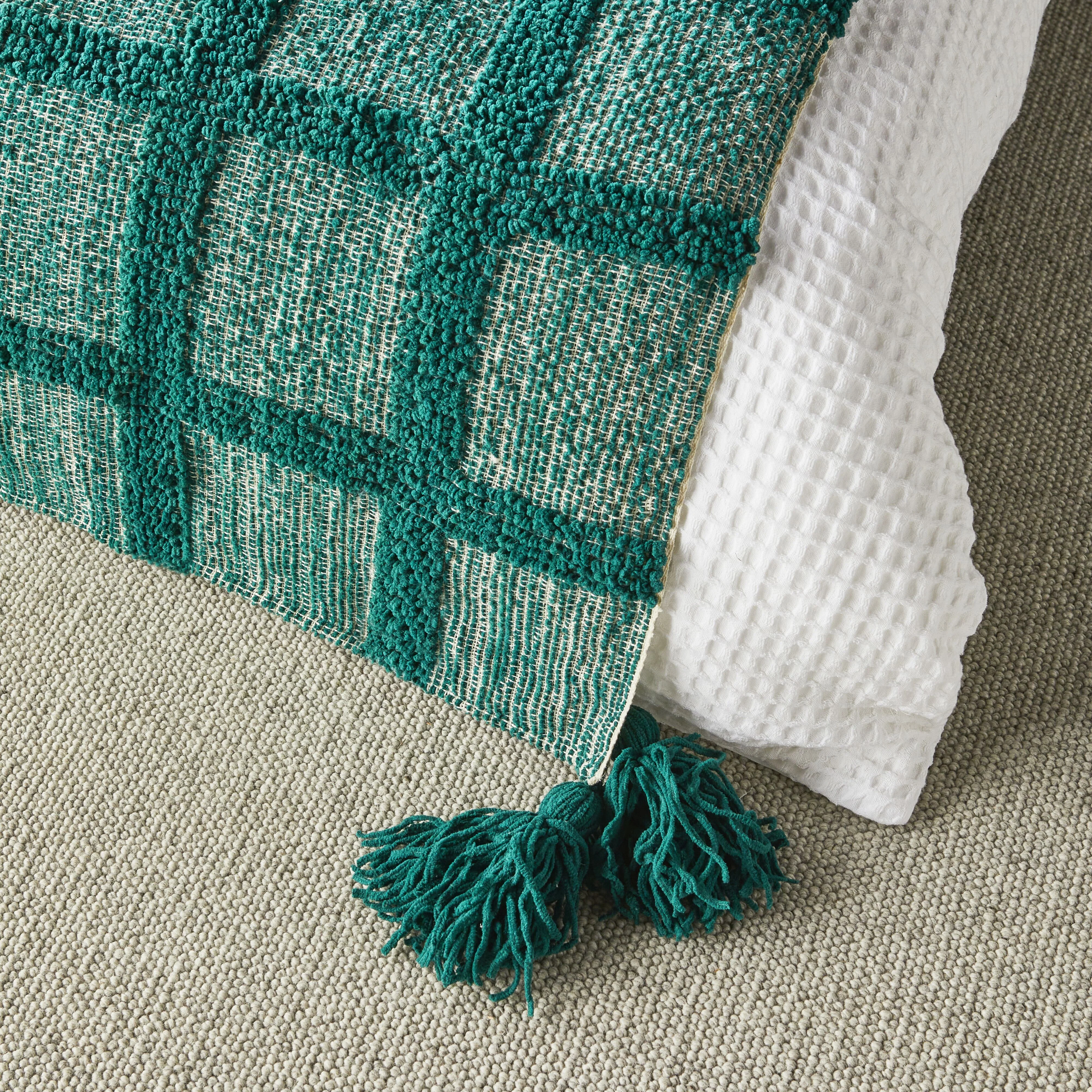 Remy Chenille Throw Emerald 130x170cm - Image 4