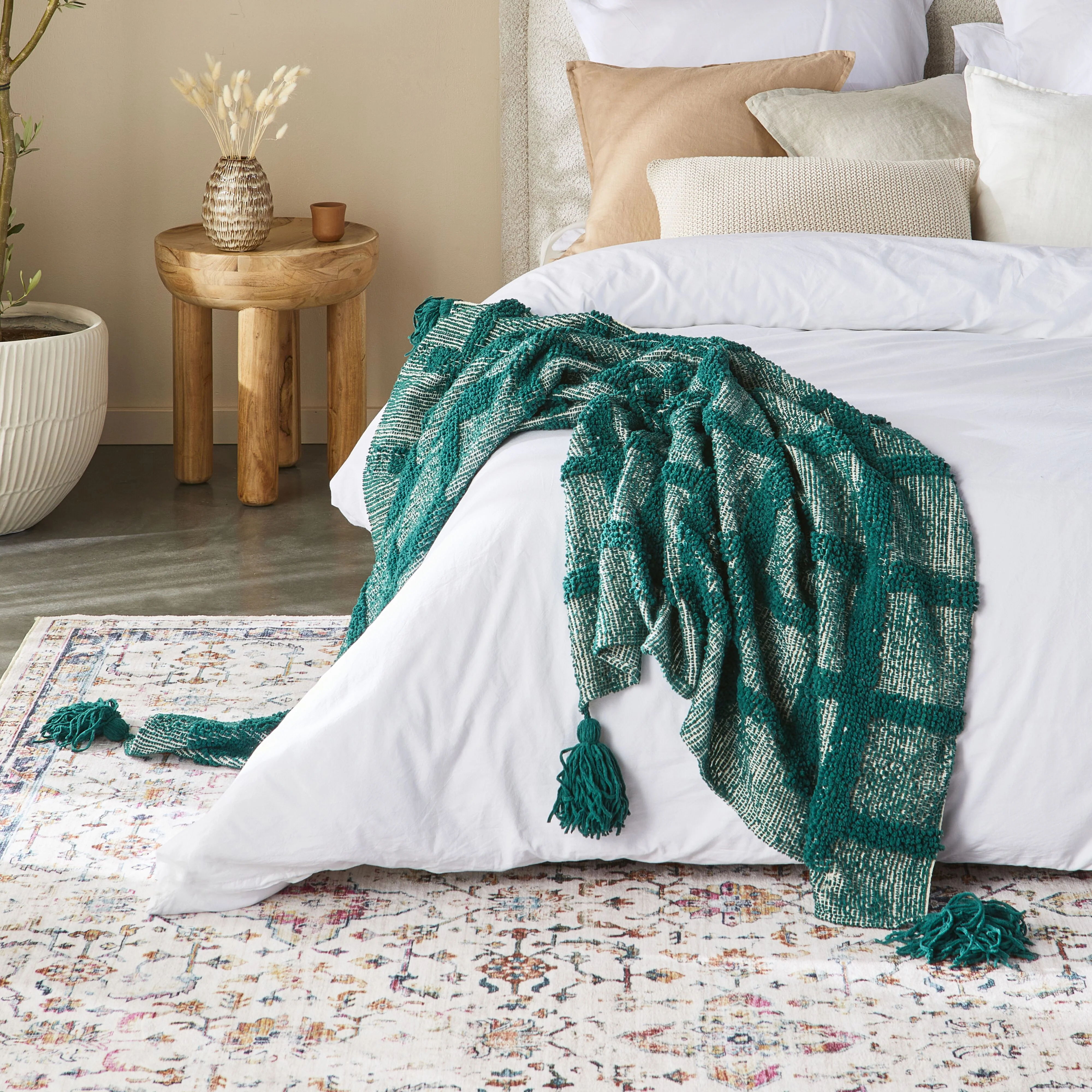 Remy Chenille Throw Emerald 130x170cm - Image 5