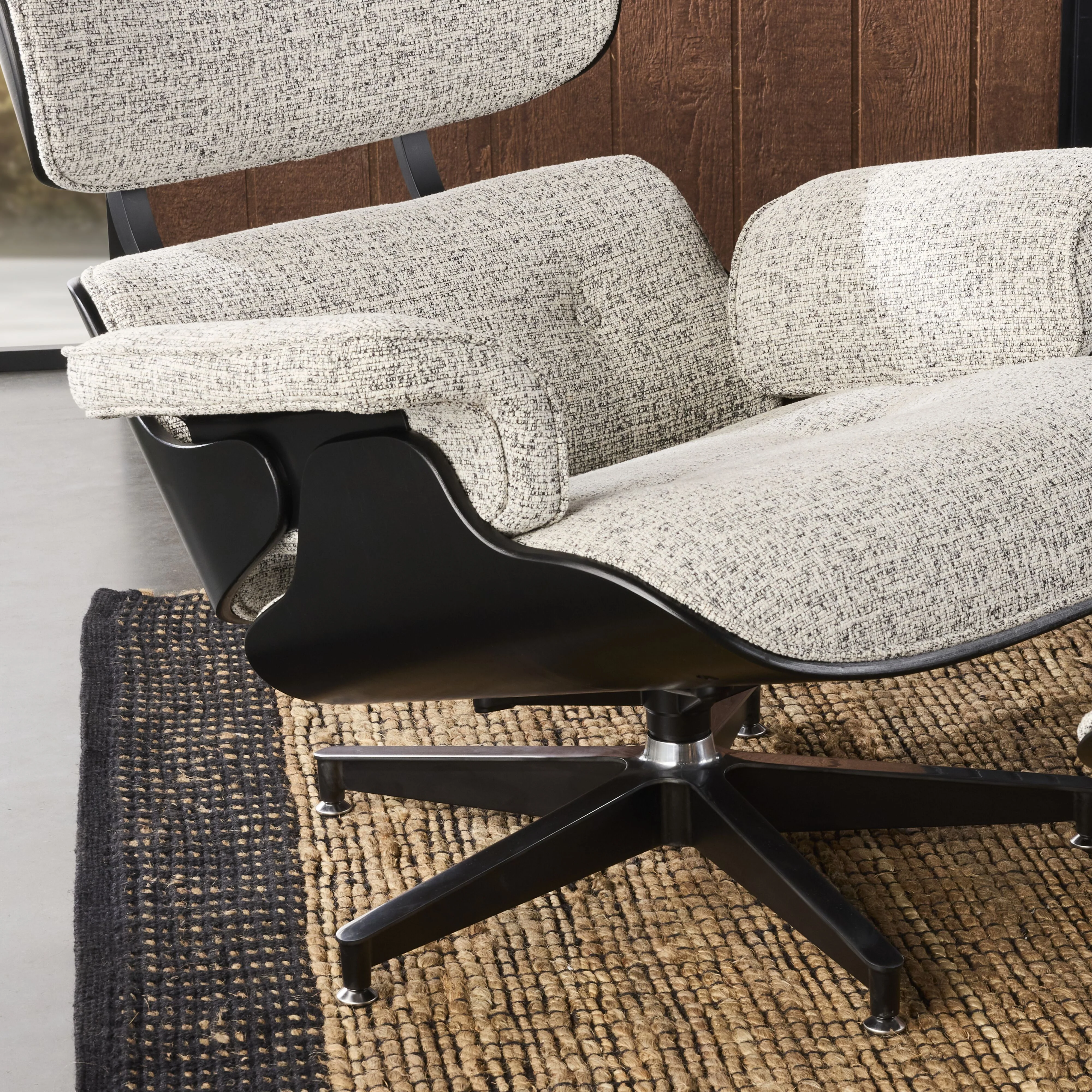 Replica Eames Lounge Chair and Ottoman Pepper - Image 12