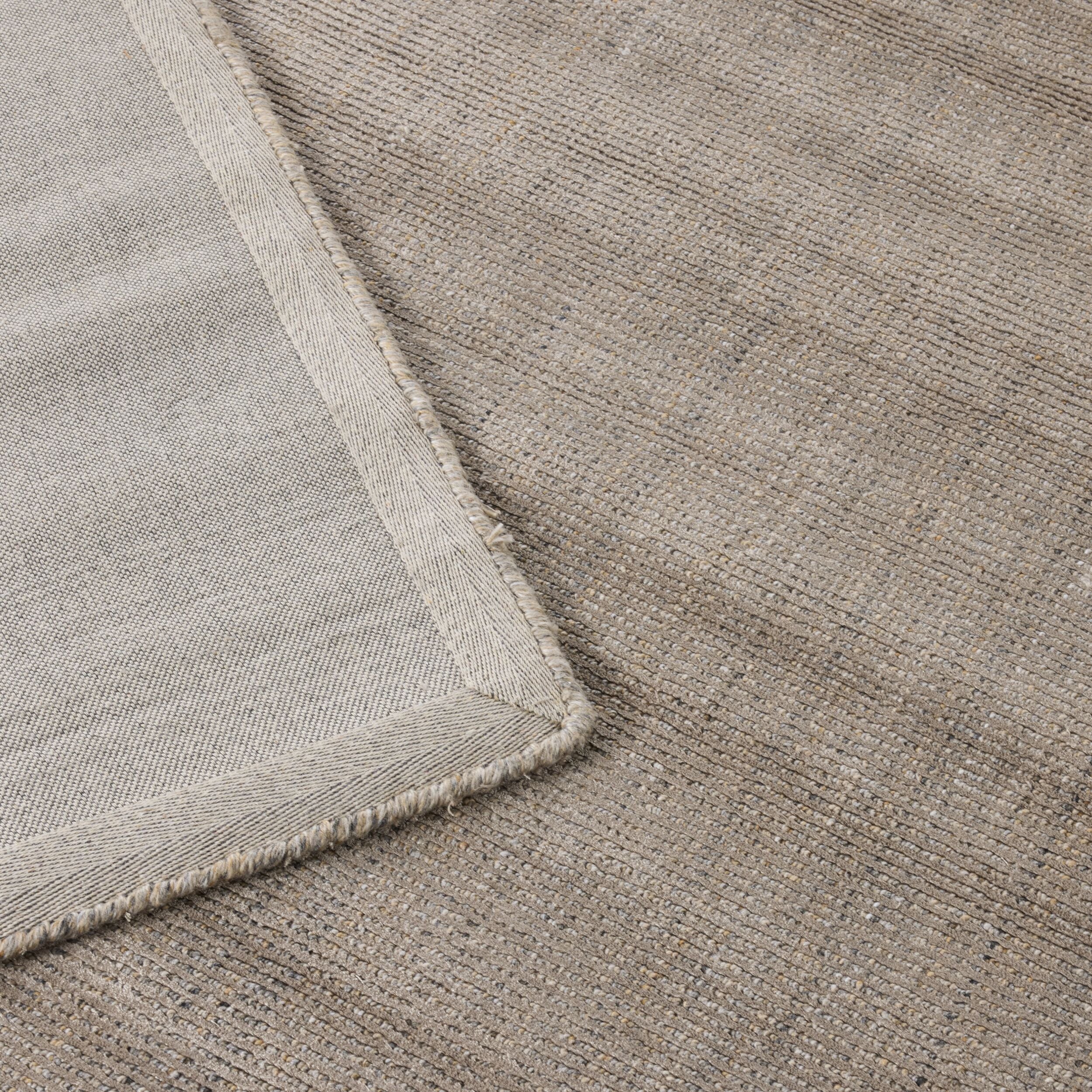 Ribbed Haze Handloom Rug 240x300cm - Image 3