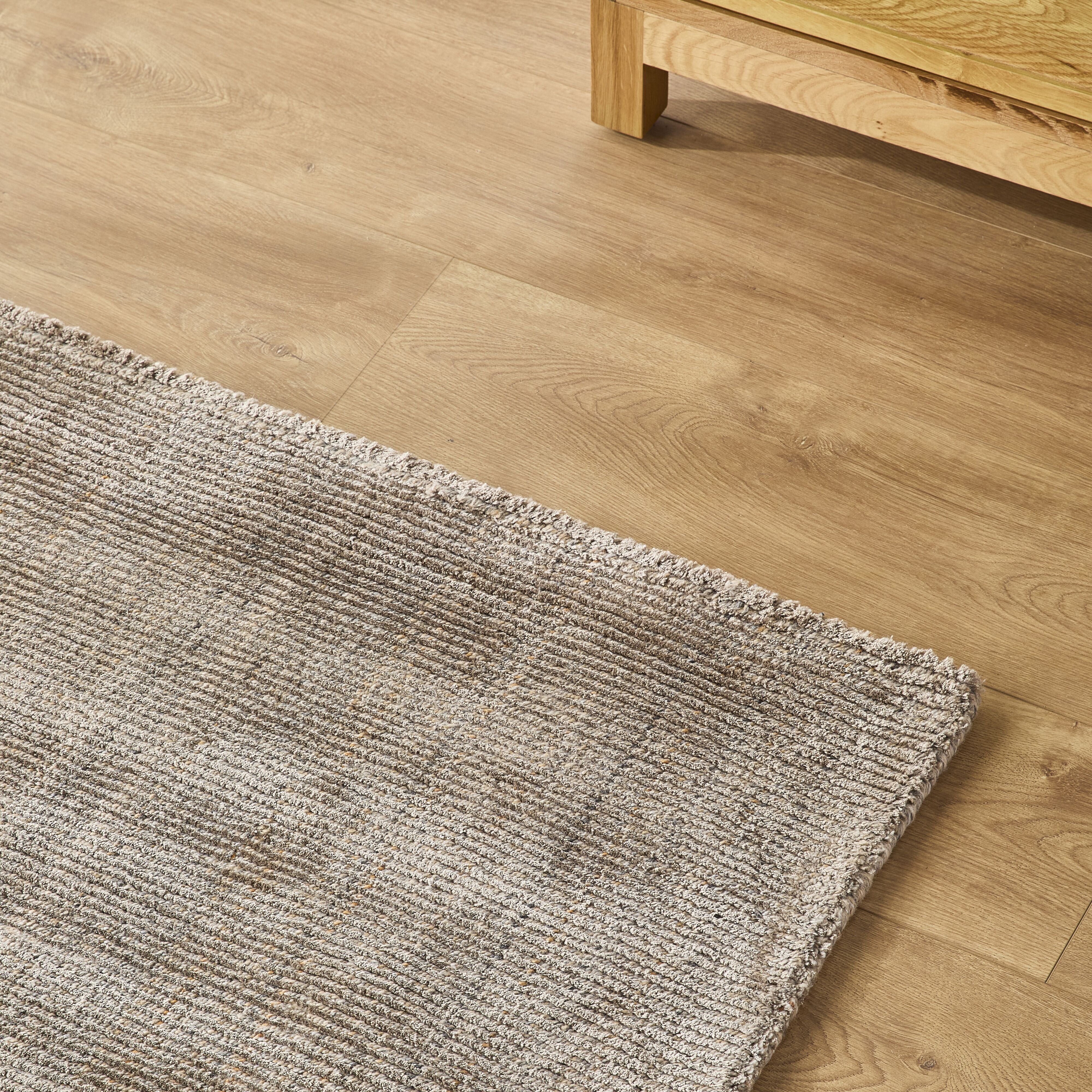 Ribbed Haze Handloom Rug 240x300cm - Image 4