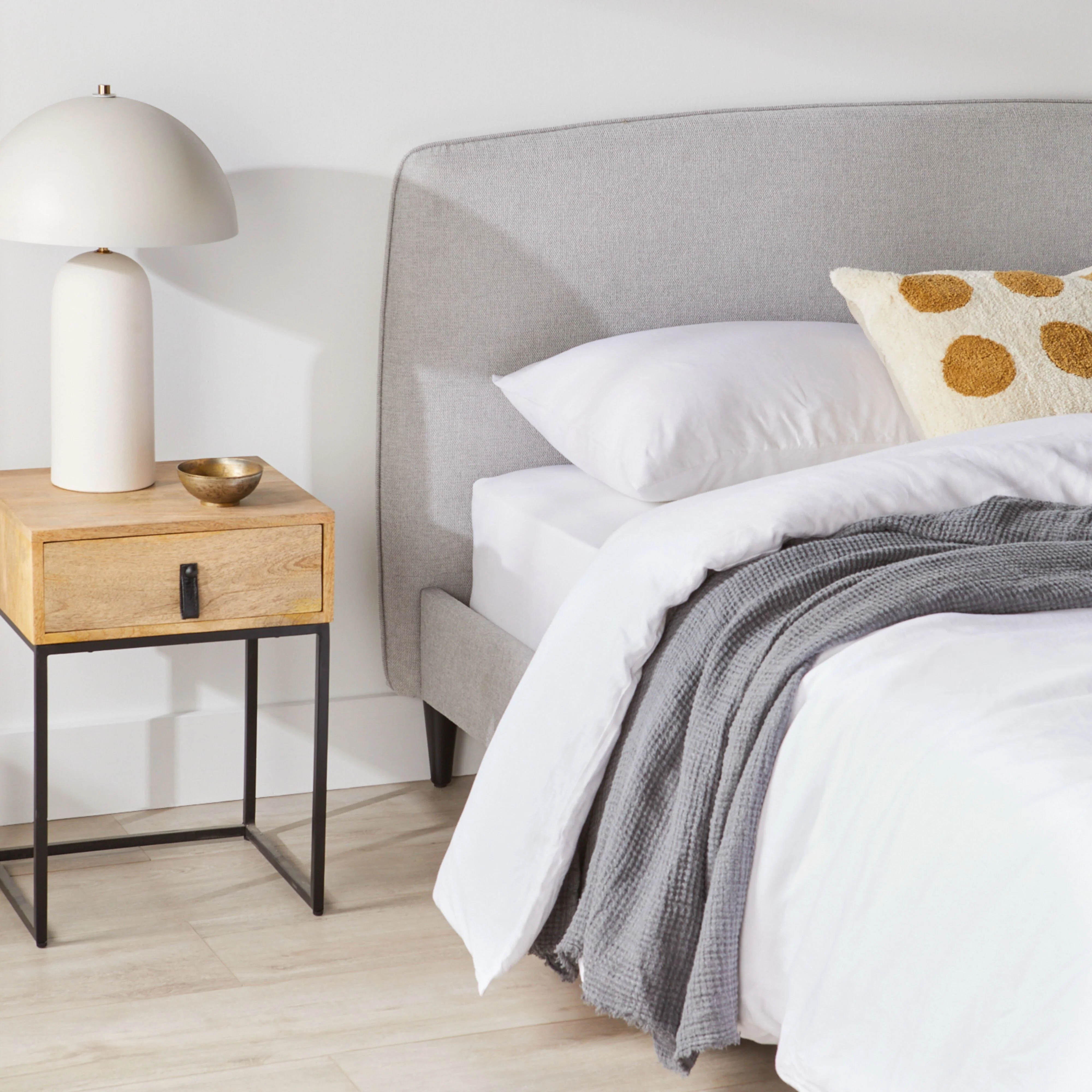 Riley King Bed Light Grey - Image 12