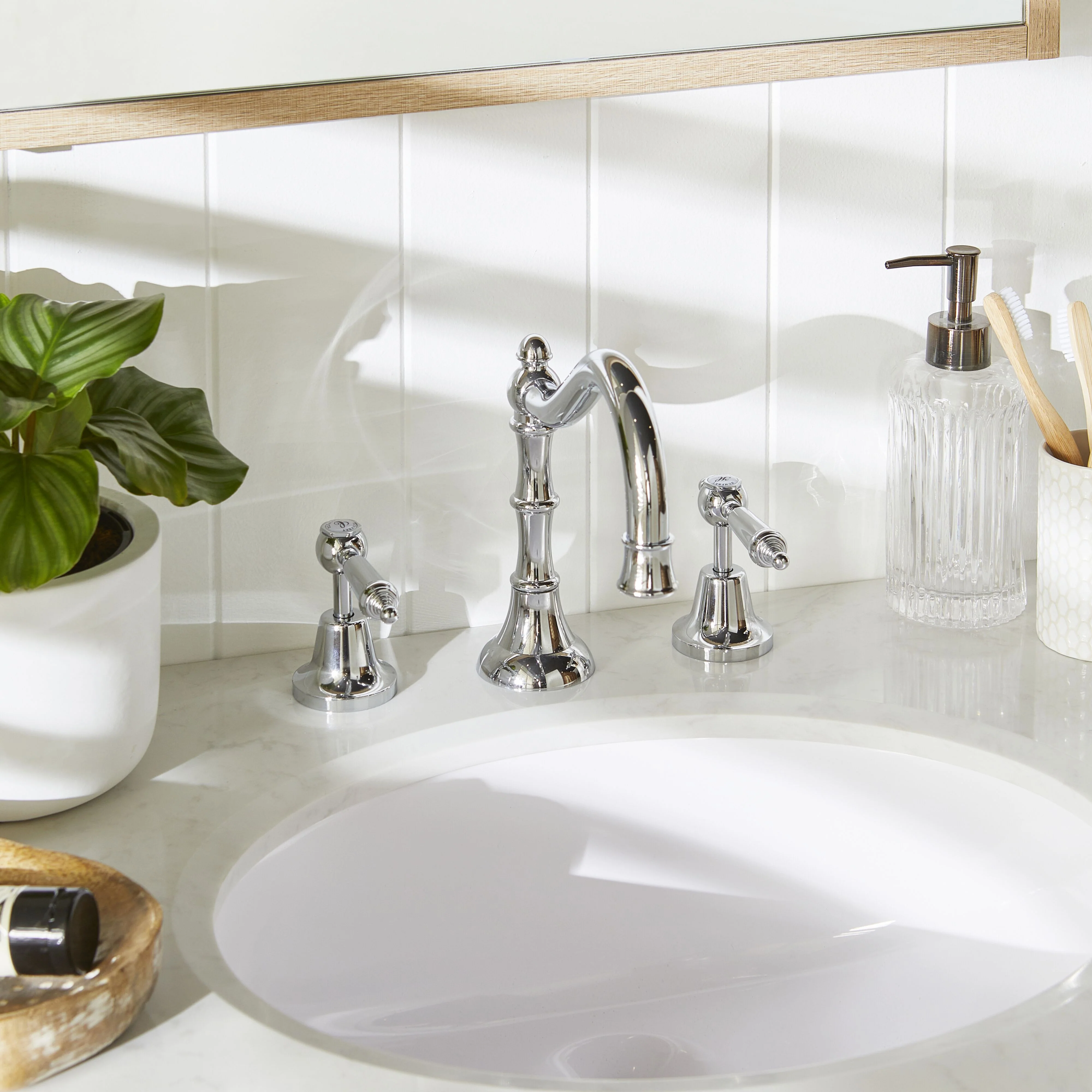 Rochelle Lever Basin Set Chrome - Image 4