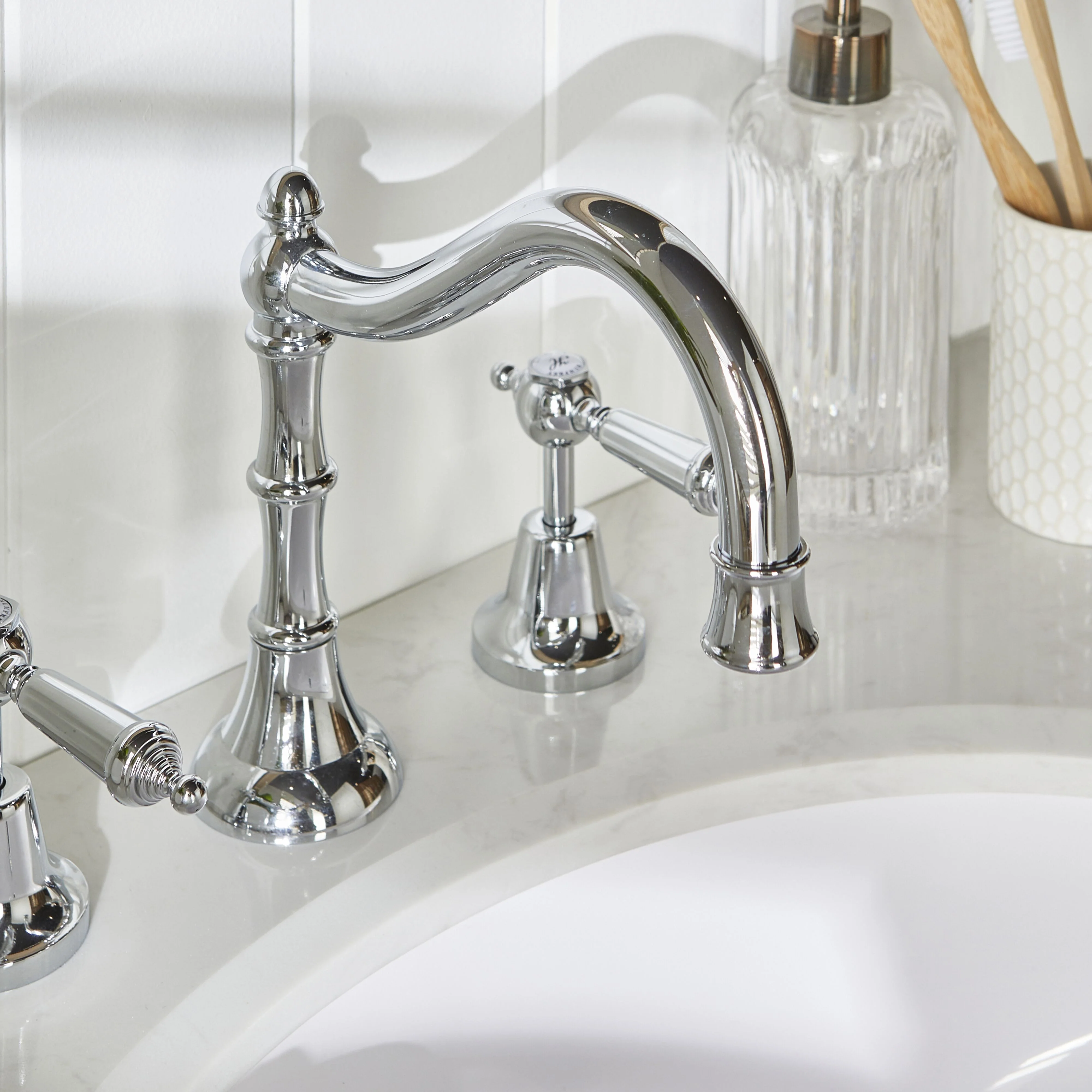 Rochelle Lever Basin Set Chrome - Image 5