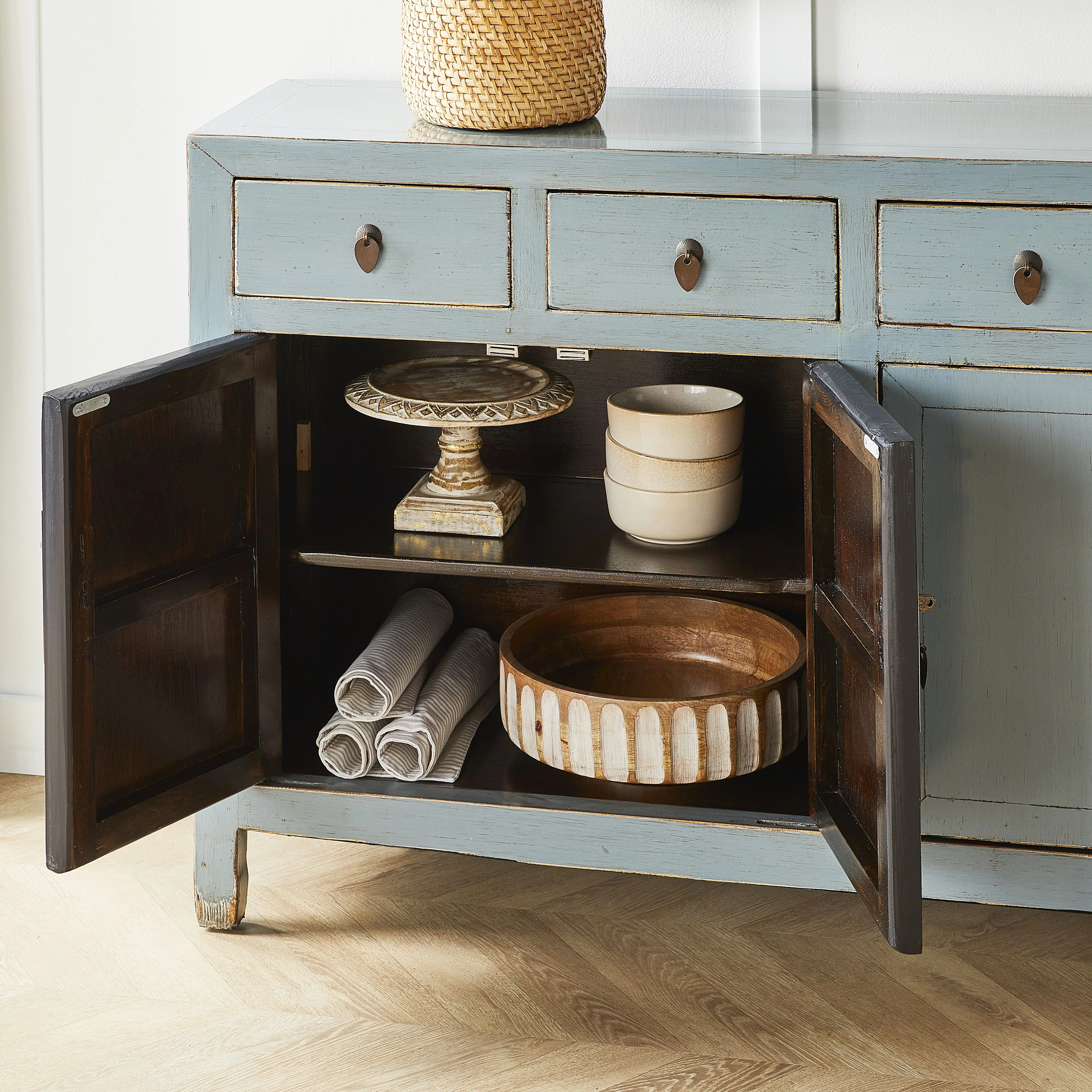 Sansha 4 Door & 4 Drawer Sideboard Dove Grey - Image 12