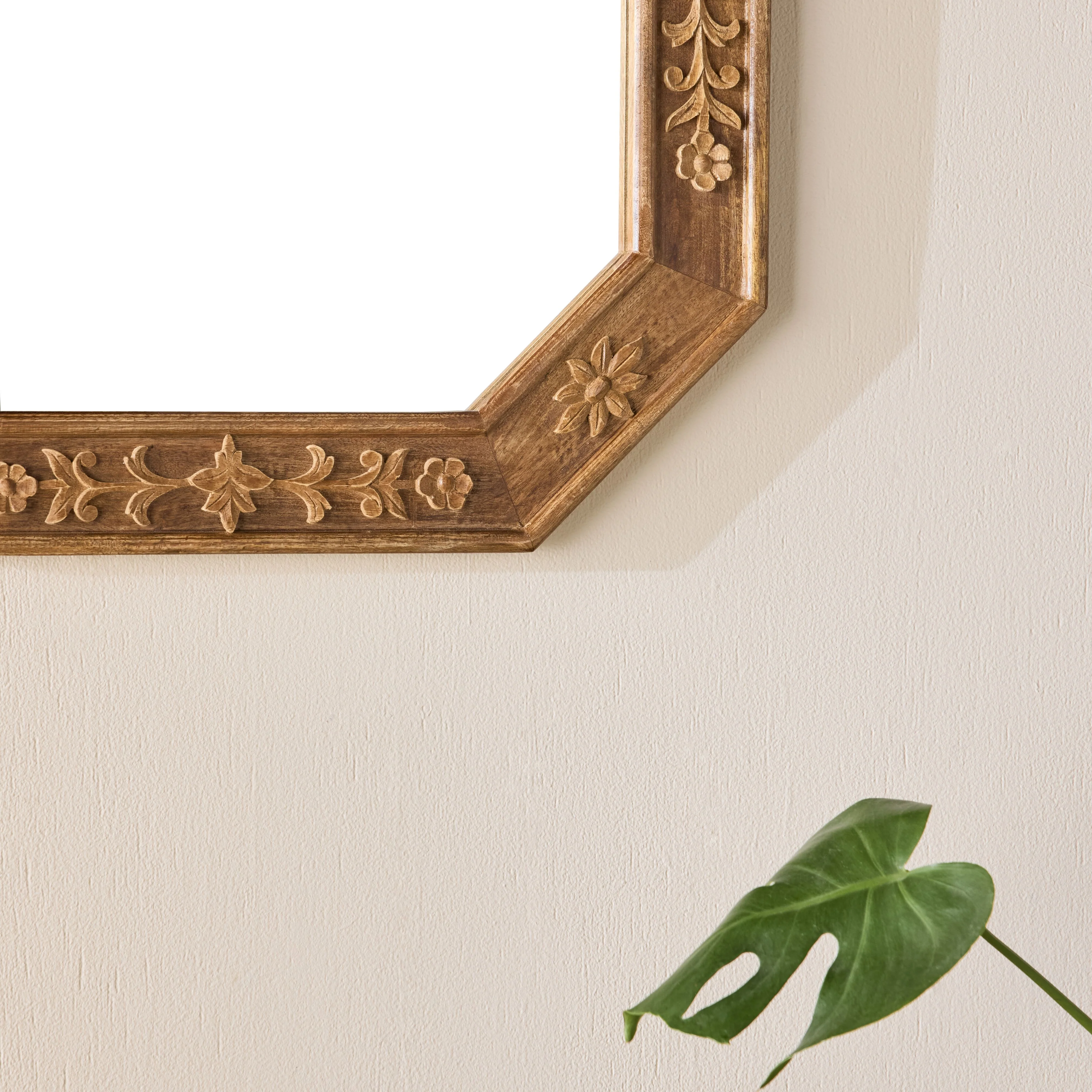 Santiago Flora Emboss Wooden Wall Mirror 76cm - Image 6