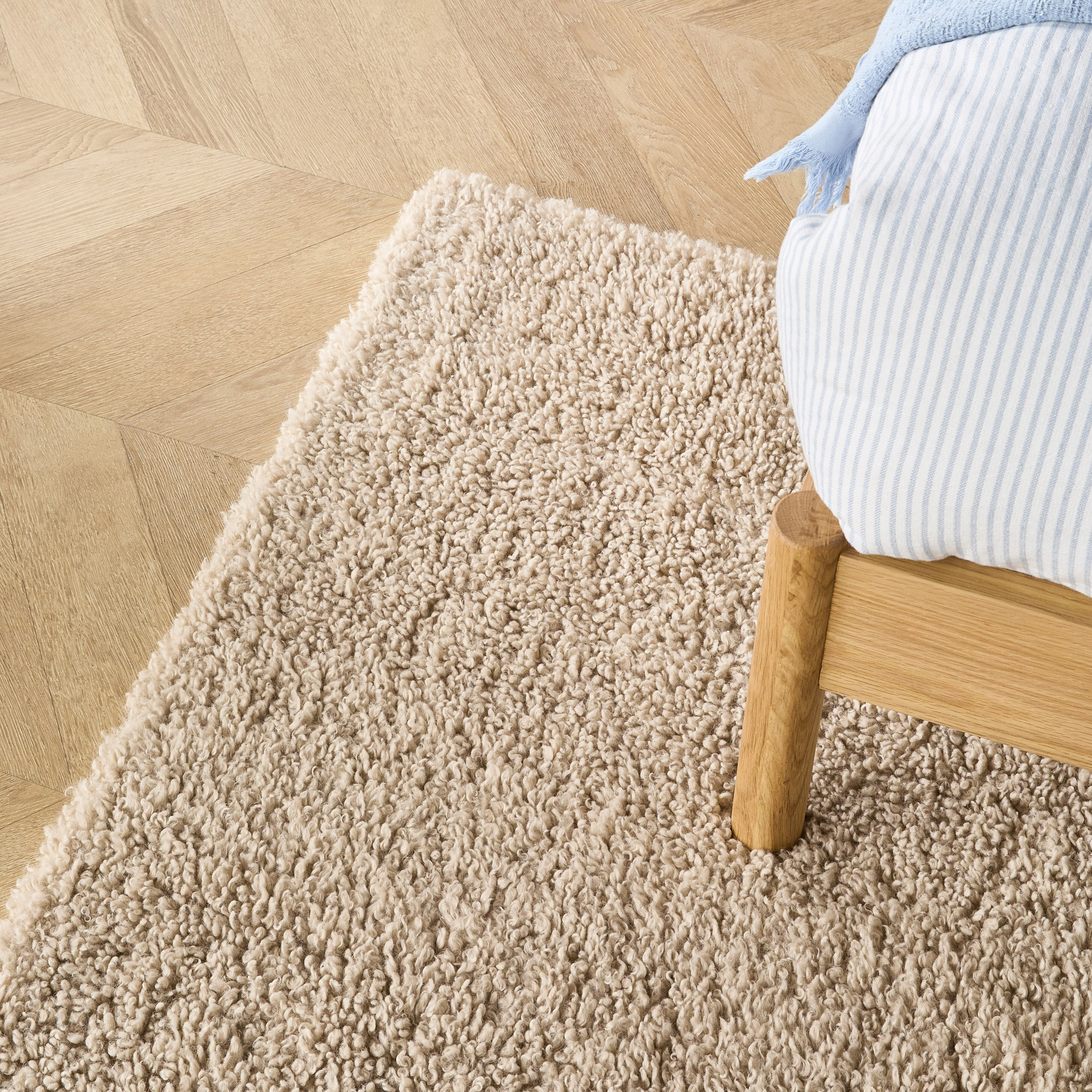 Shaggy Loop Pile Rug Latte 150x240cm - Image 5
