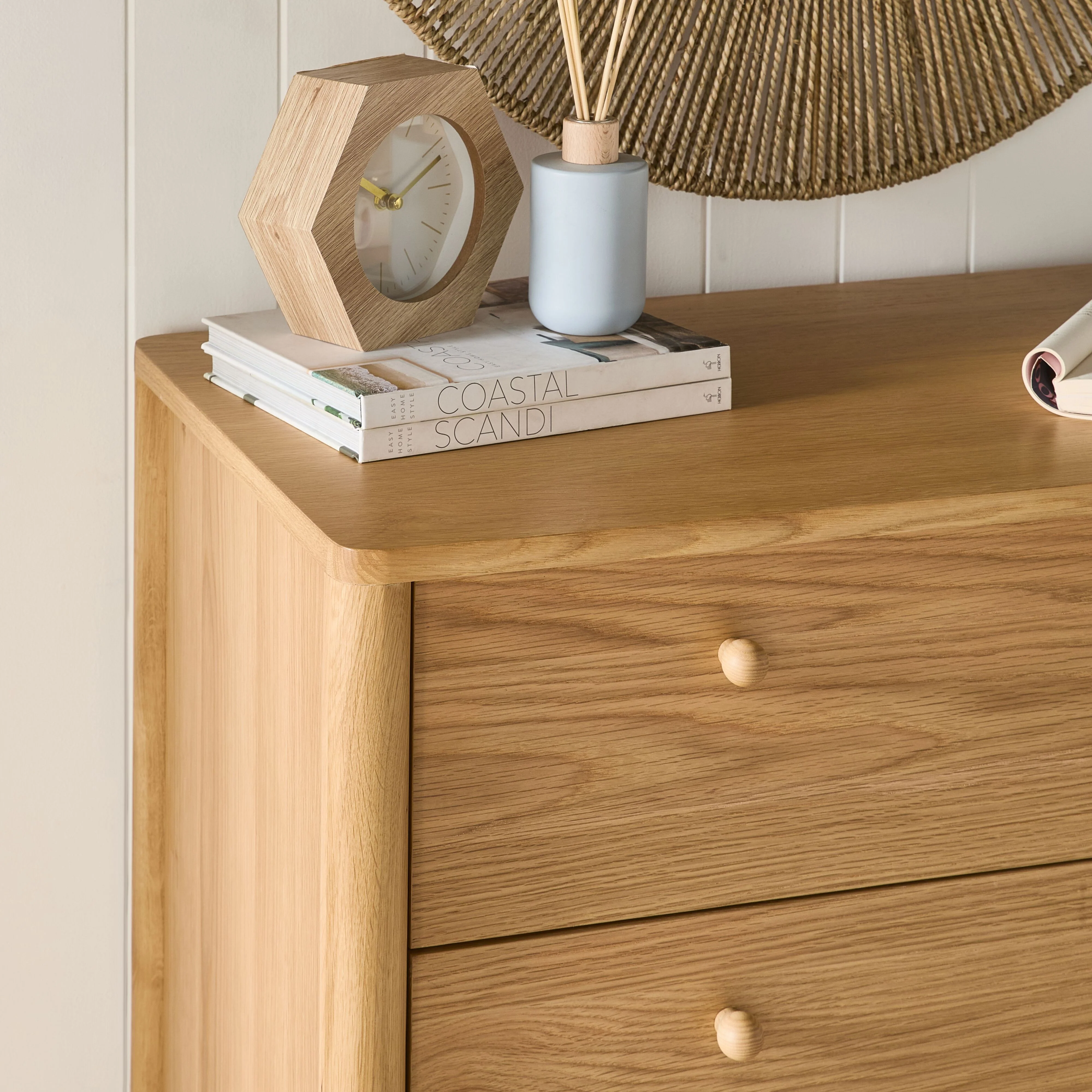 Spintara 4 Drawer Chest Light Oak - Image 10