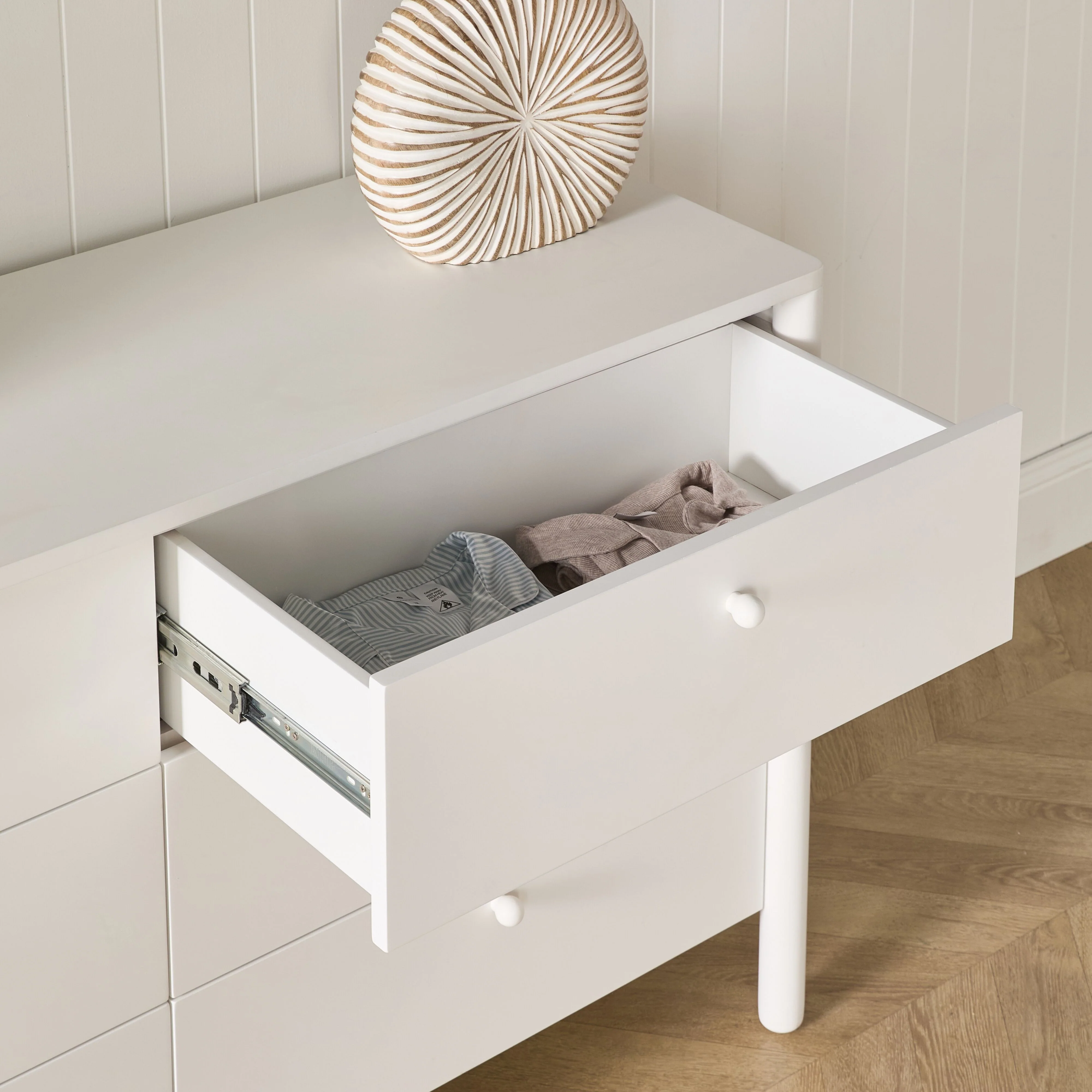 Spintara 6 Drawer Low Chest White - Image 10