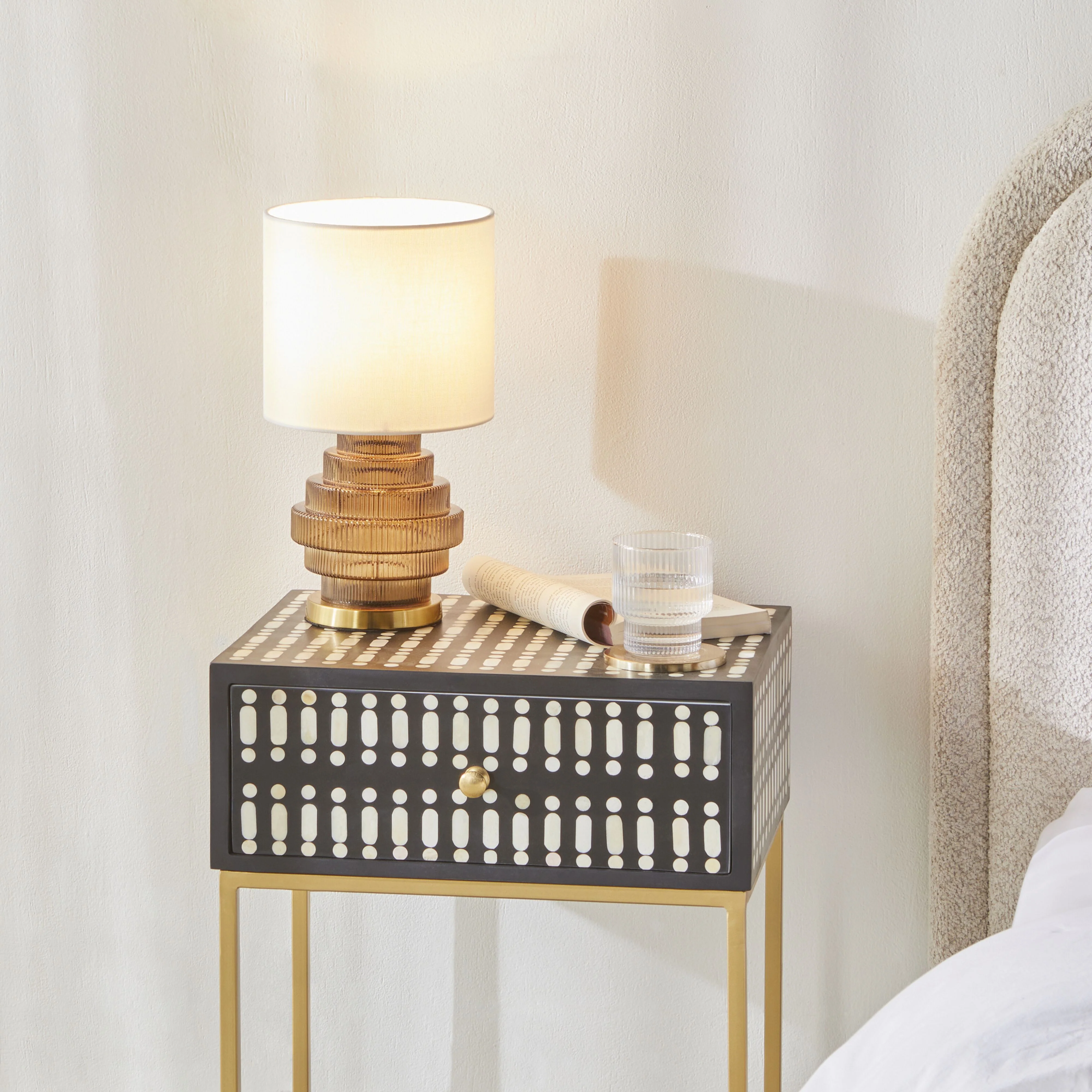Stanthorpe Glass Table Lamp Amber 36cm - Image 4