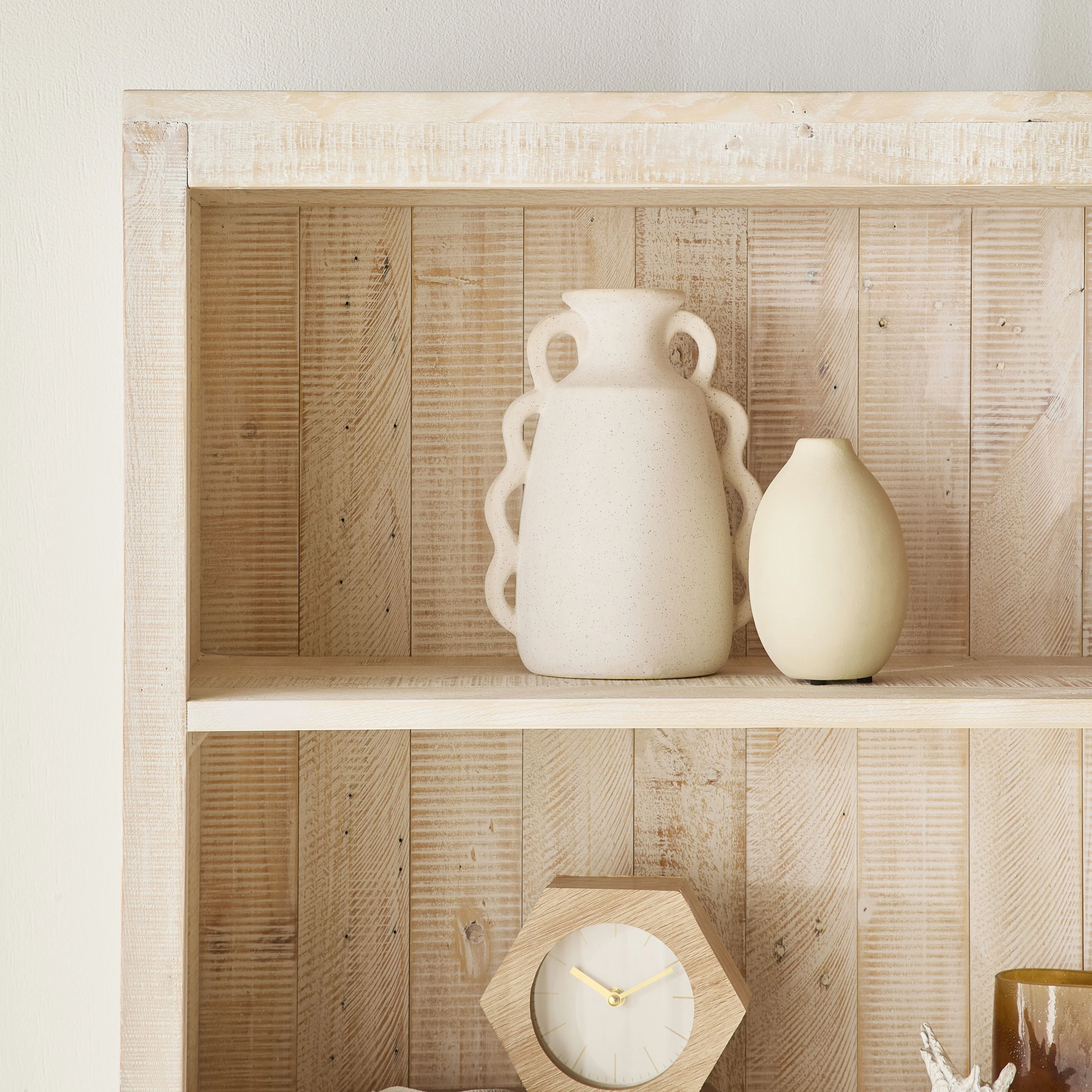 Tranquil Large Scalloped Ceramic Vase - Image 4