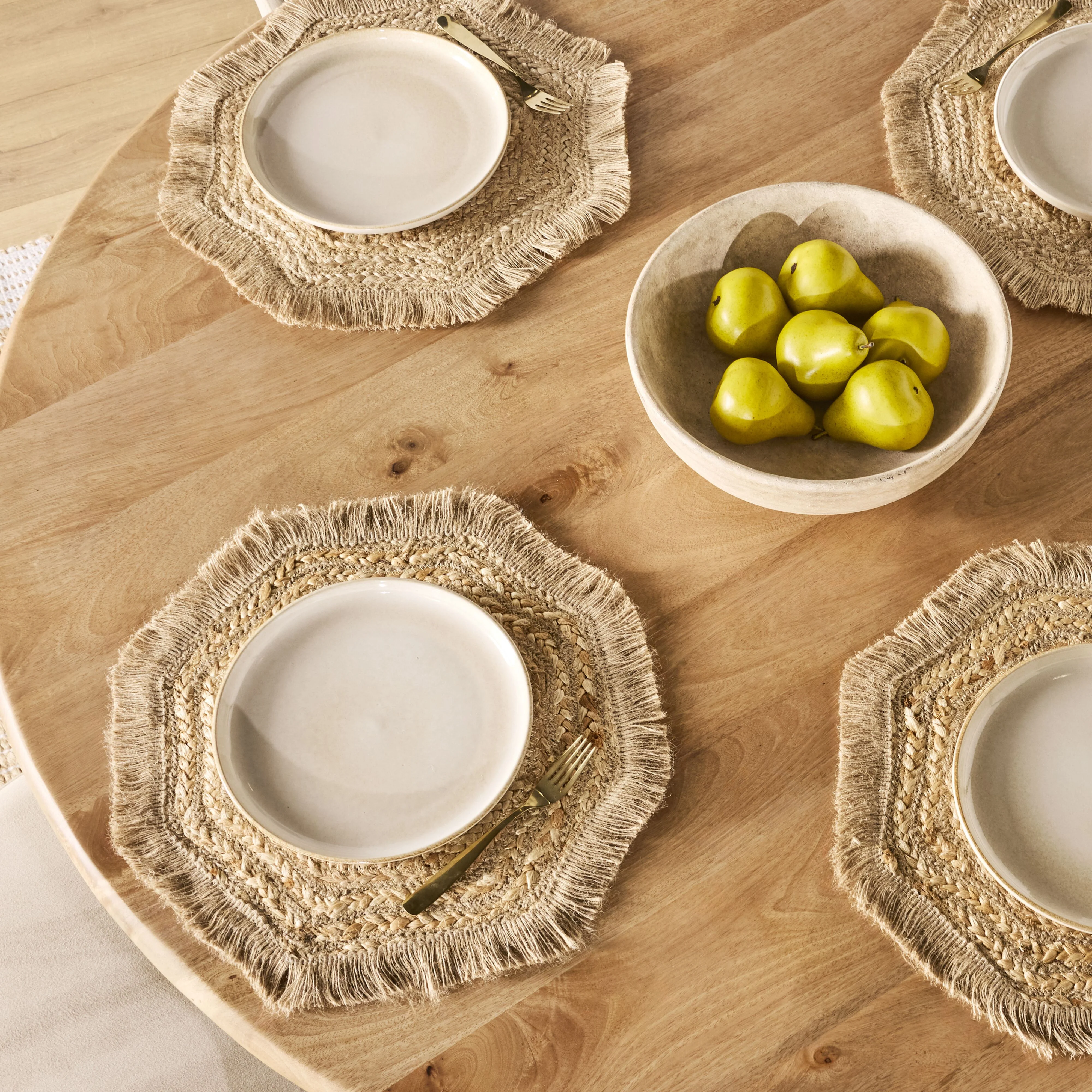 Tulum Braided Hexagonal Jute Placemat 38cm Set of 2 - Image 5