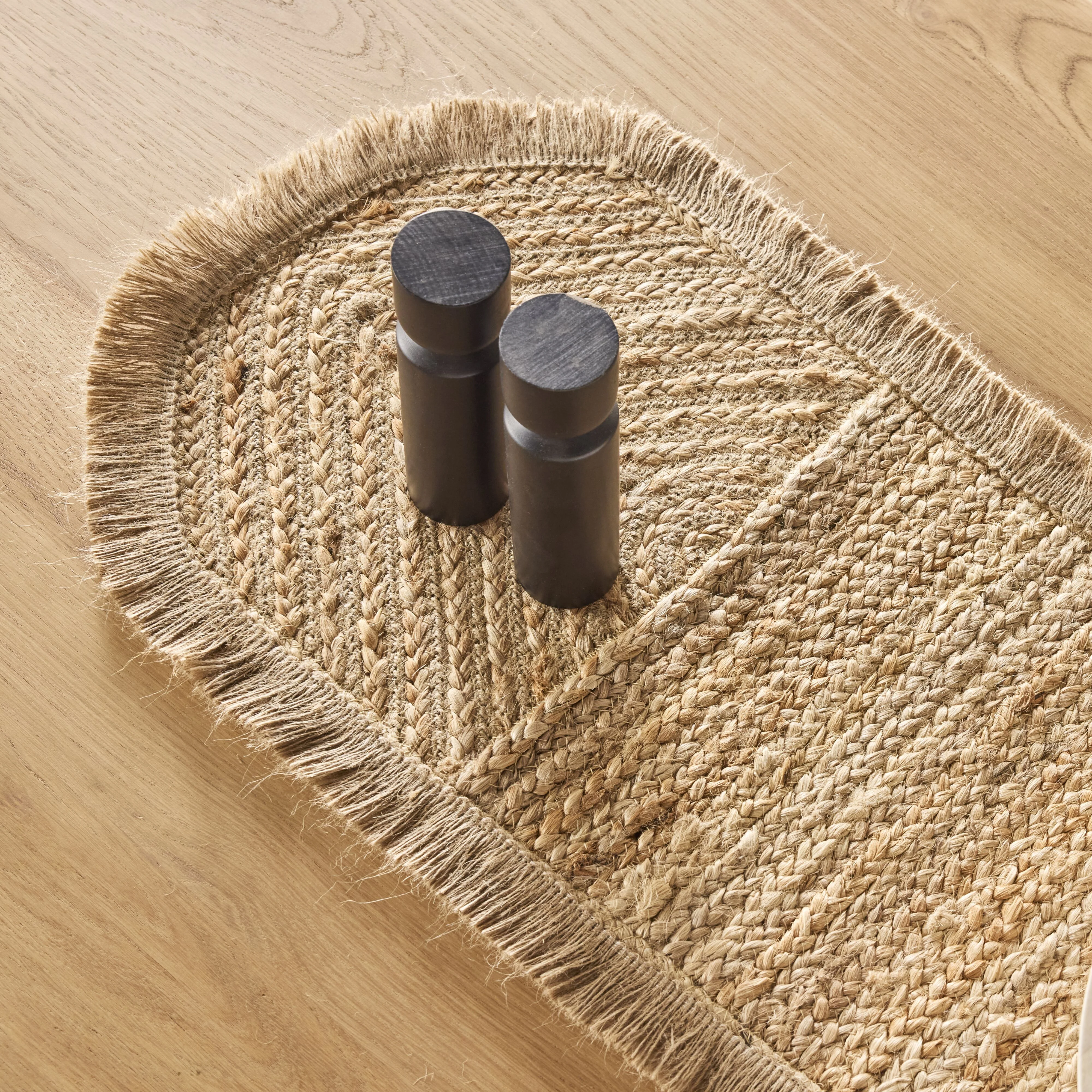 Tulum Braided Hexagonal Jute Table Runner 120cm - Image 4