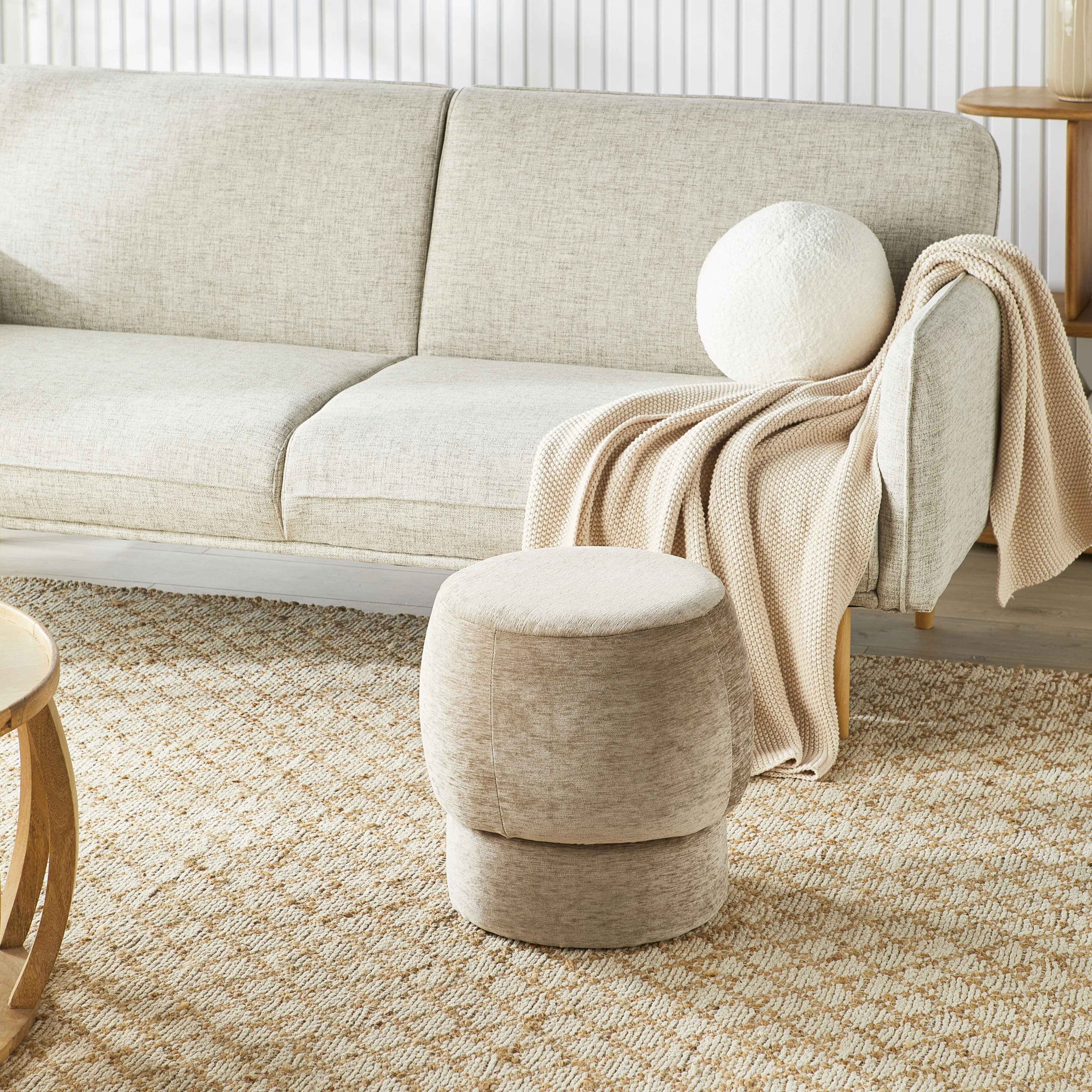 Tumbler Round Ottoman Cascade Mink - Image 3
