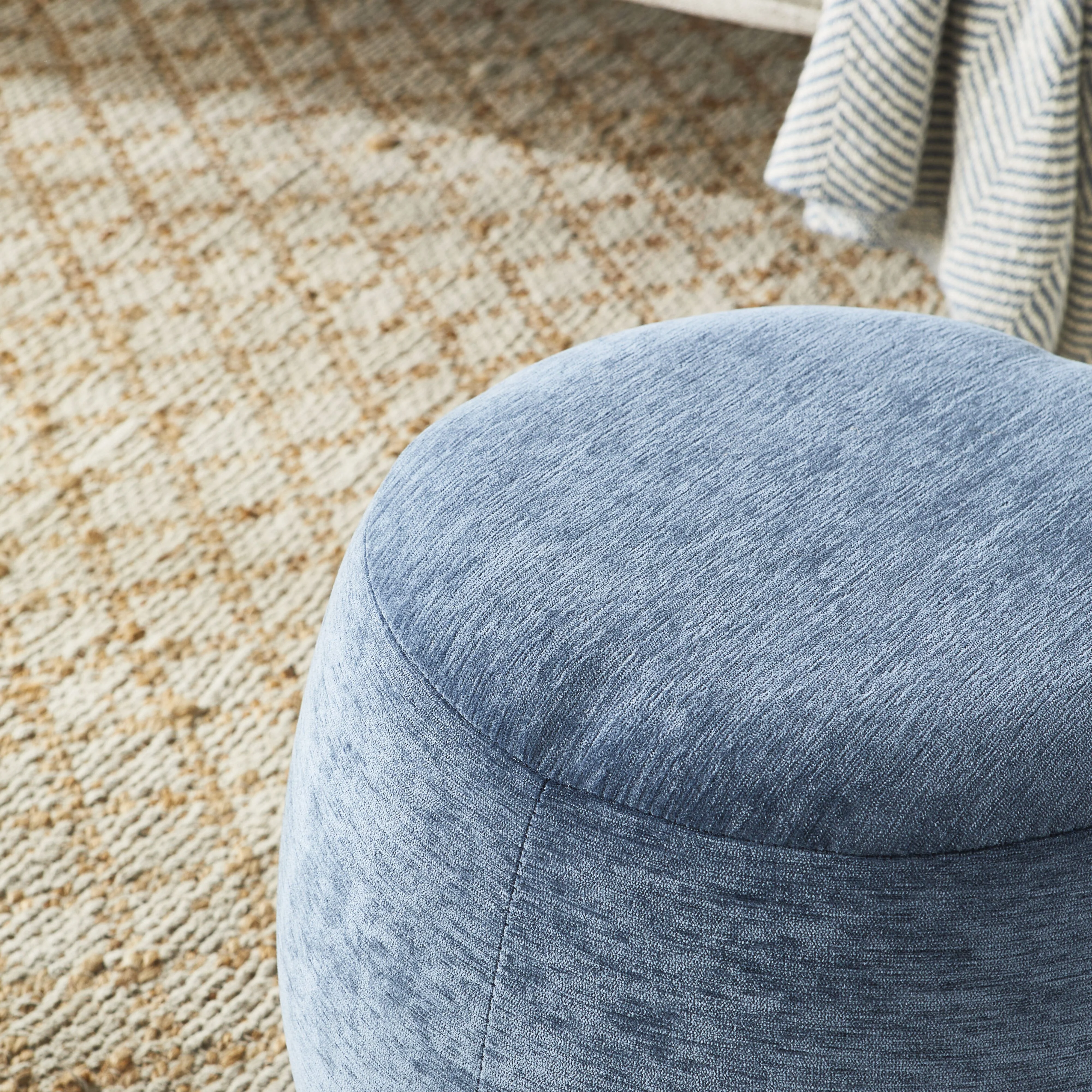Tumbler Round Ottoman Cascade Slate Blue - Image 4