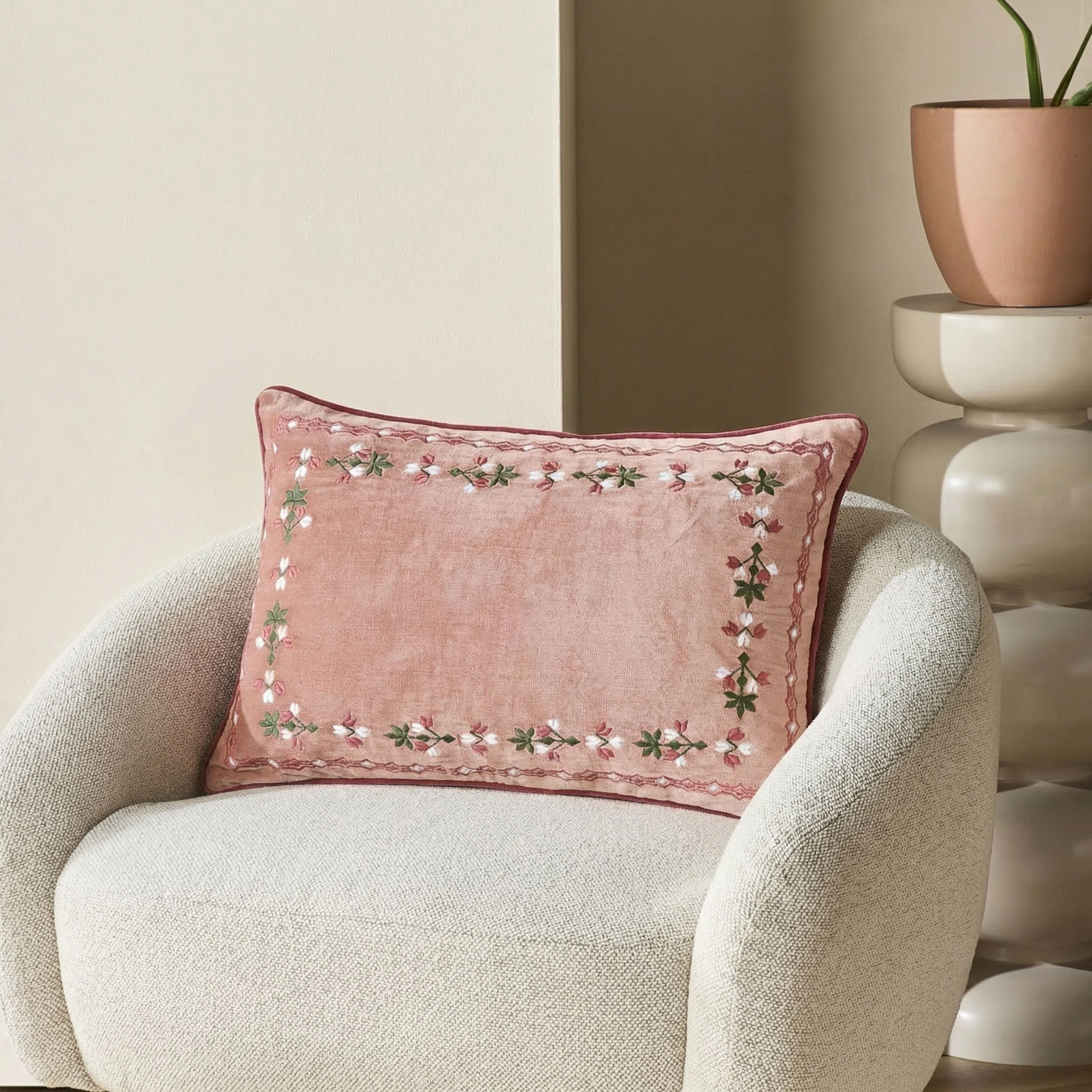 Valencia Floral Border Cushion Rose 40x60cm - Image 4