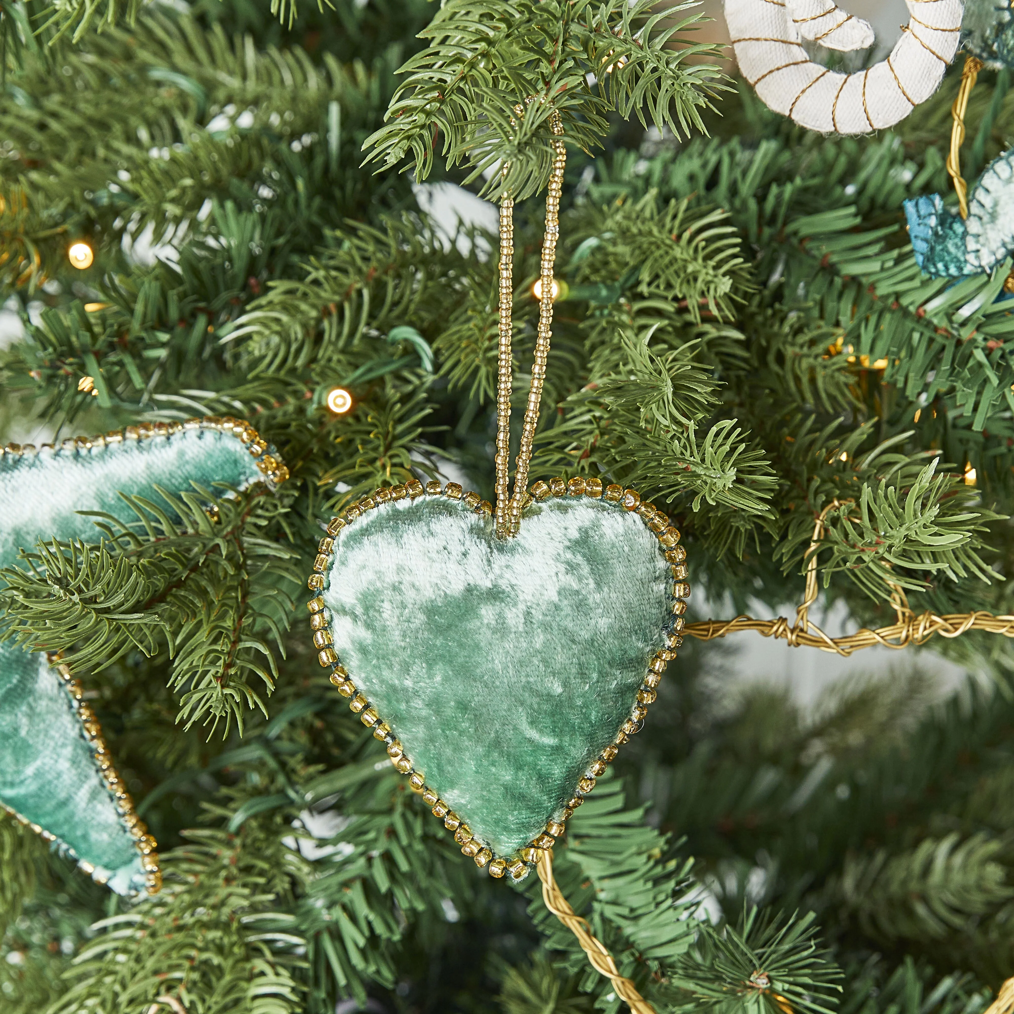 Velvet Heart Ornament Green 8cm - Image 2