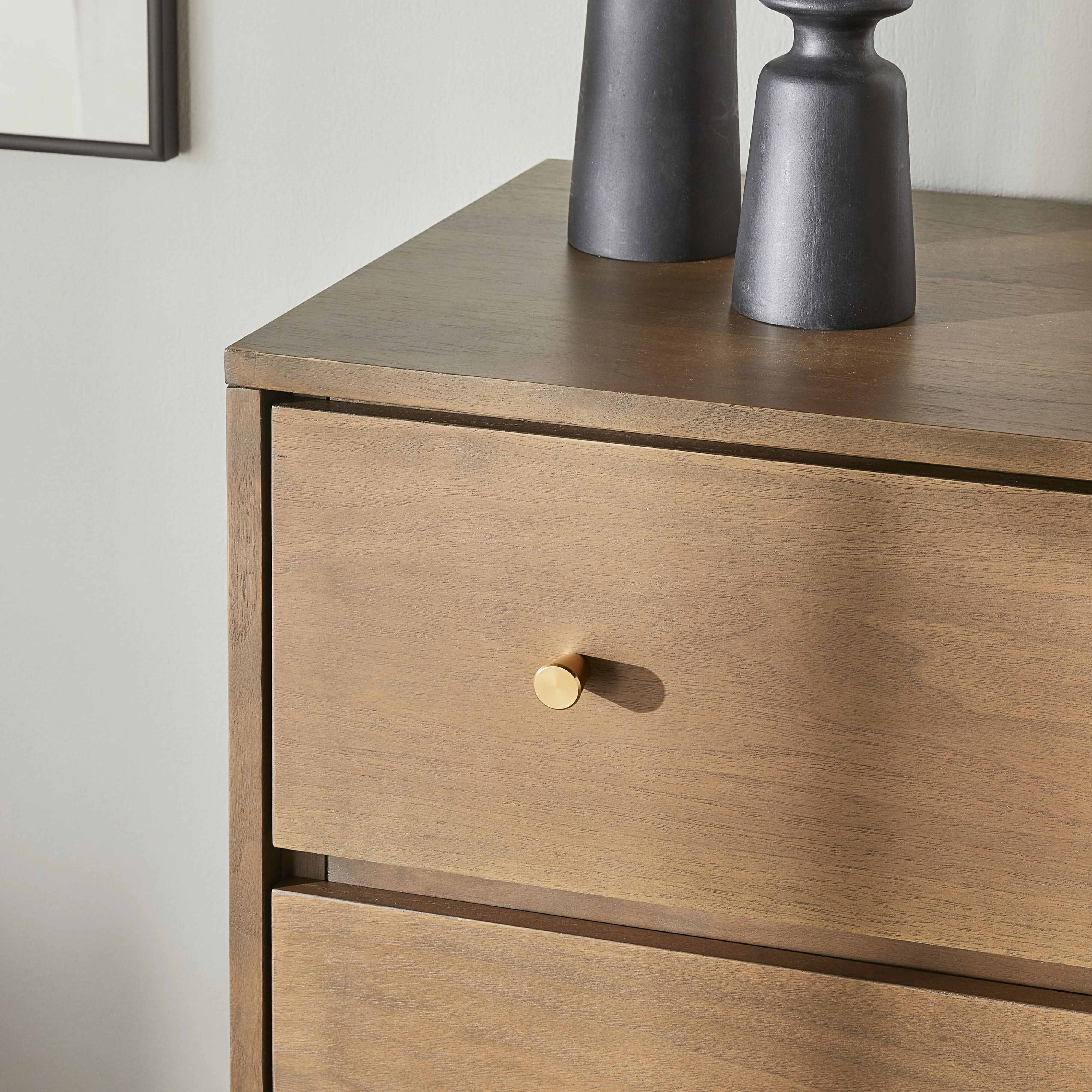 Vincent 4 Drawer Chest Walnut - Image 8
