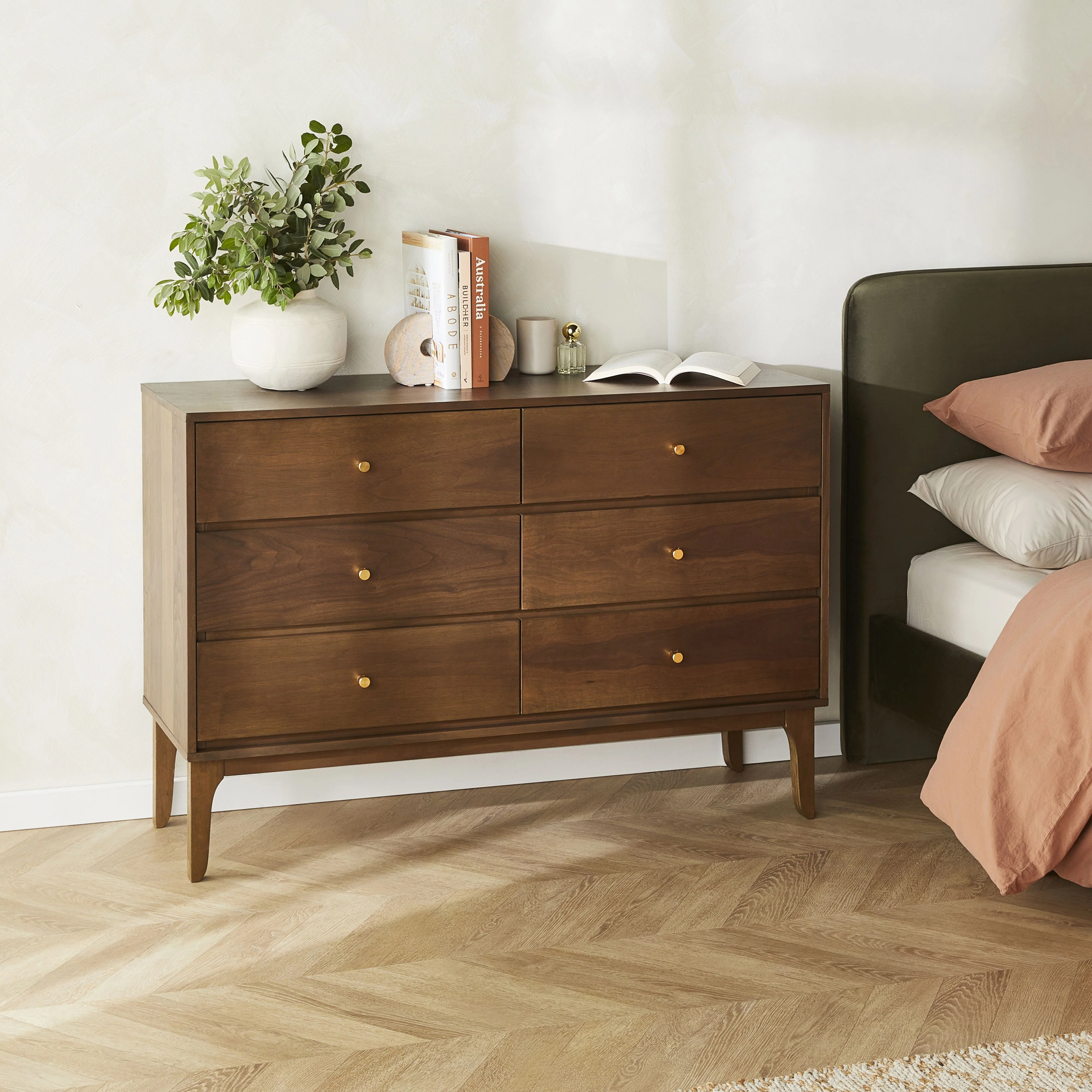 Vincent 6 Drawer Chest Walnut - Image 9