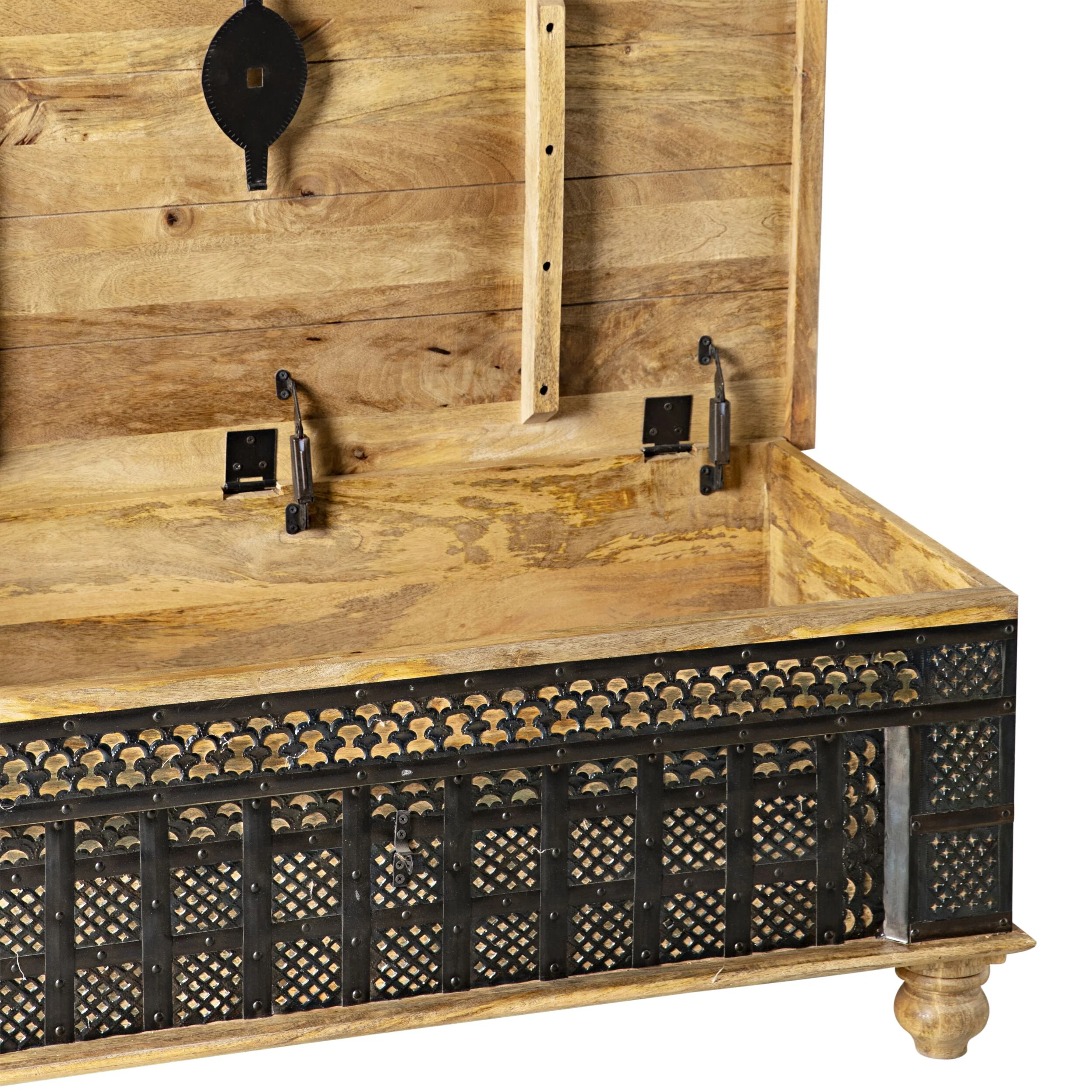Vintage Trunk / Coffee Table Black - Image 7