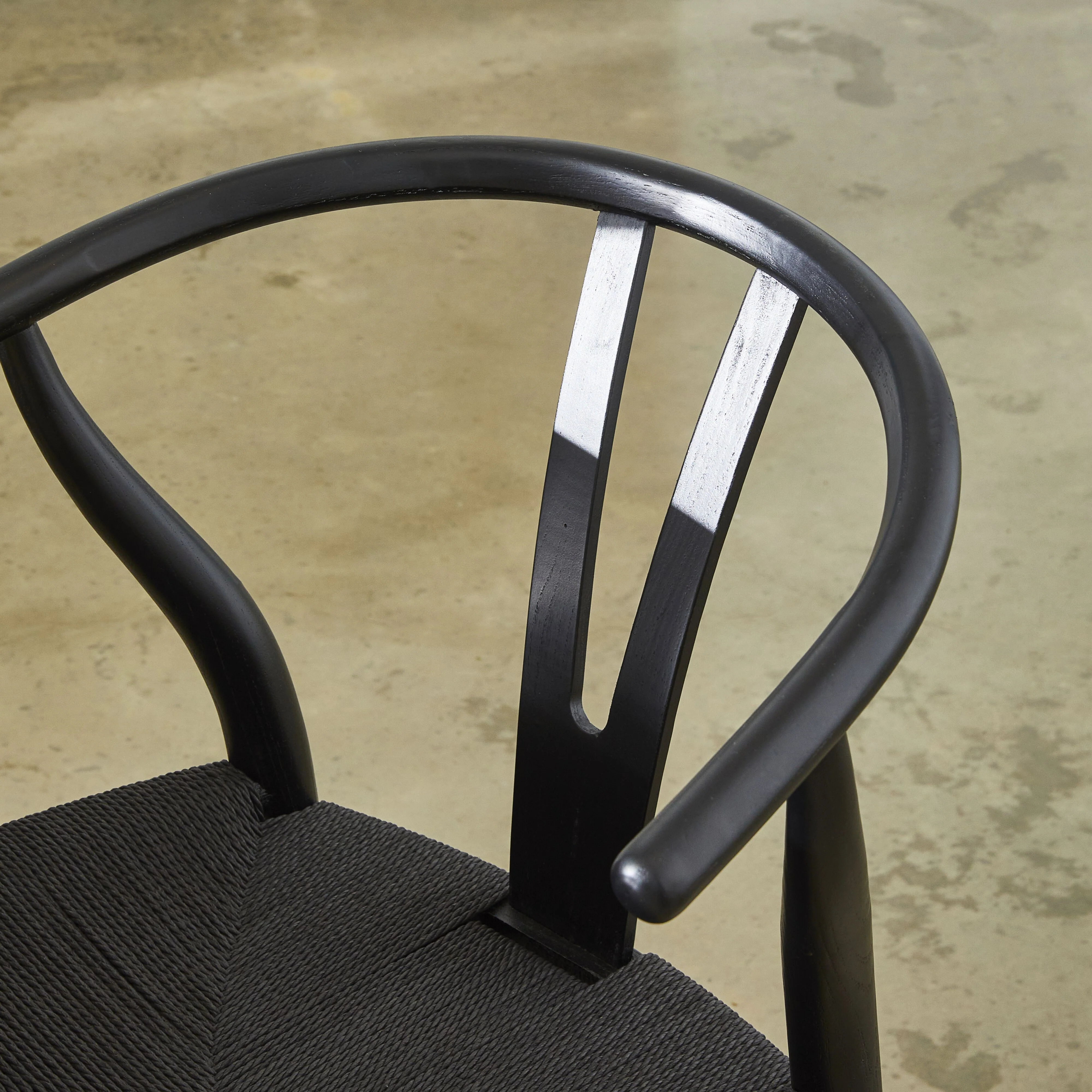 Wishbone Chair Black - Image 11
